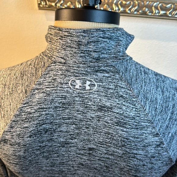 Body armor, long sleeve athletic top front zipper, black, and gray breathable - Picture 6 of 7